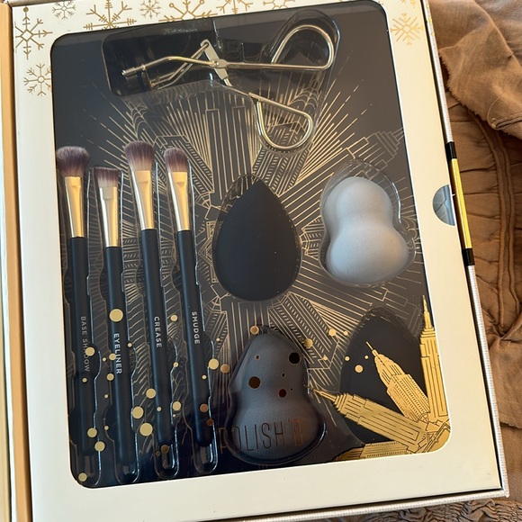 Ulta new in box beauty holiday cosmetic brush kit Polish’d sparkle and shine - Picture 6 of 8
